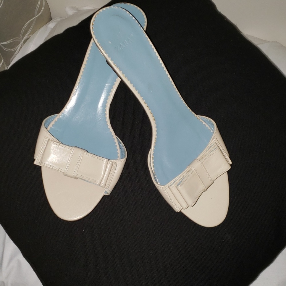 Zara leather slide